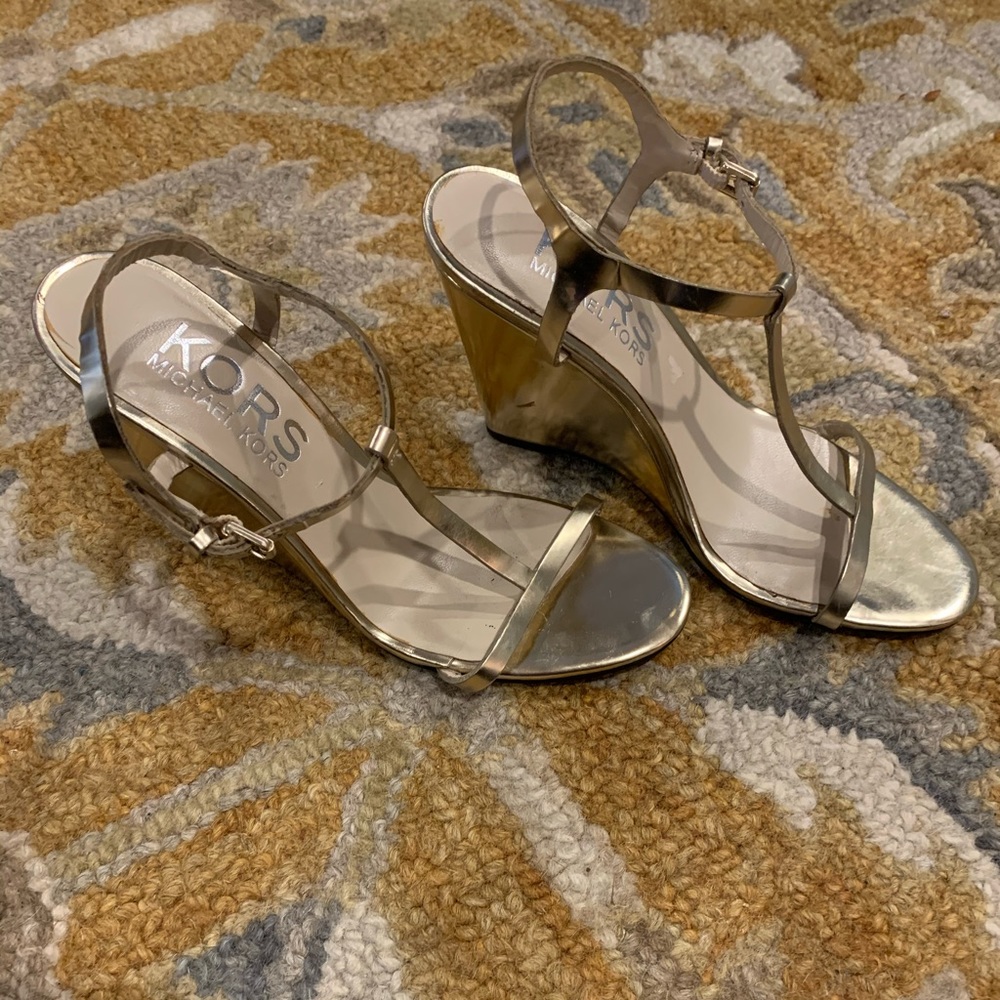 Kors Michael Kors Gold Leather Wedges